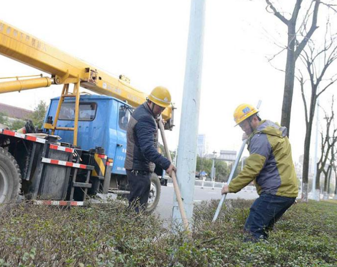 led·�����B