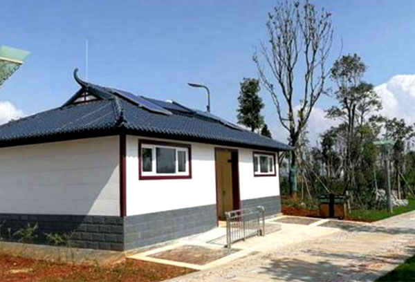 太陽能移動廁所