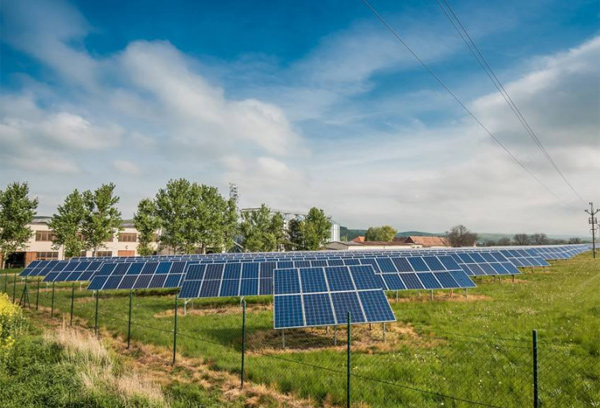 5ǧ��̫��ܰl��O��